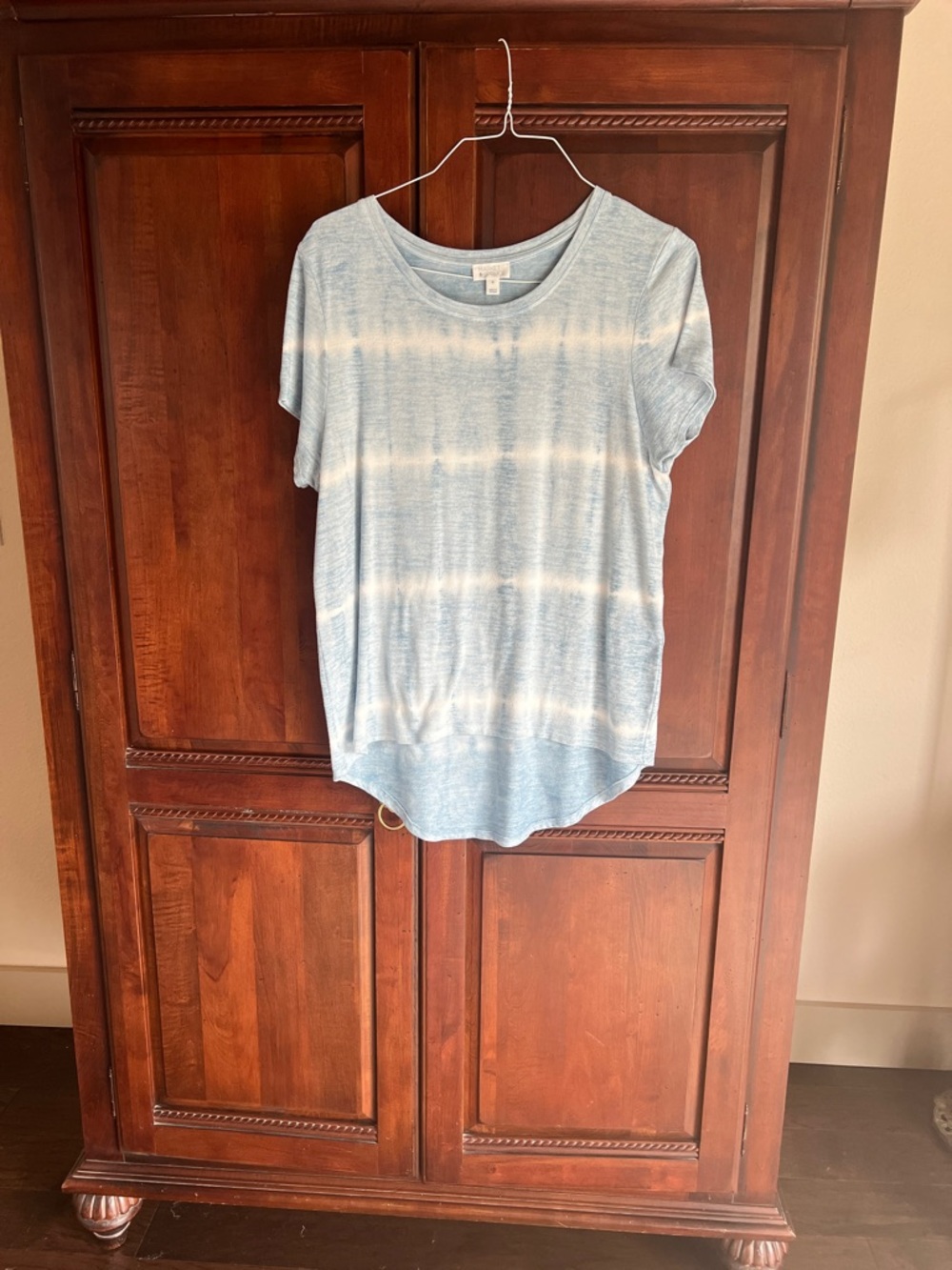 Market & Spruce Light Blue Striped Short Sleeve Tee